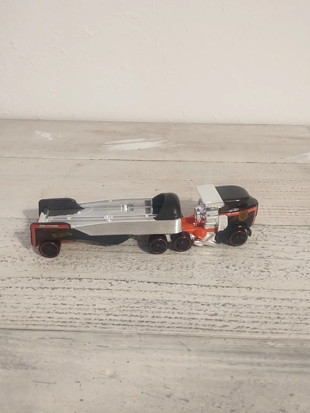 Hot Wheels Sky Show Semi Truck With Trailer 2014 Mattel very good condition